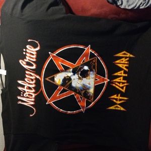 Montley crue 2022 tour T-shirt